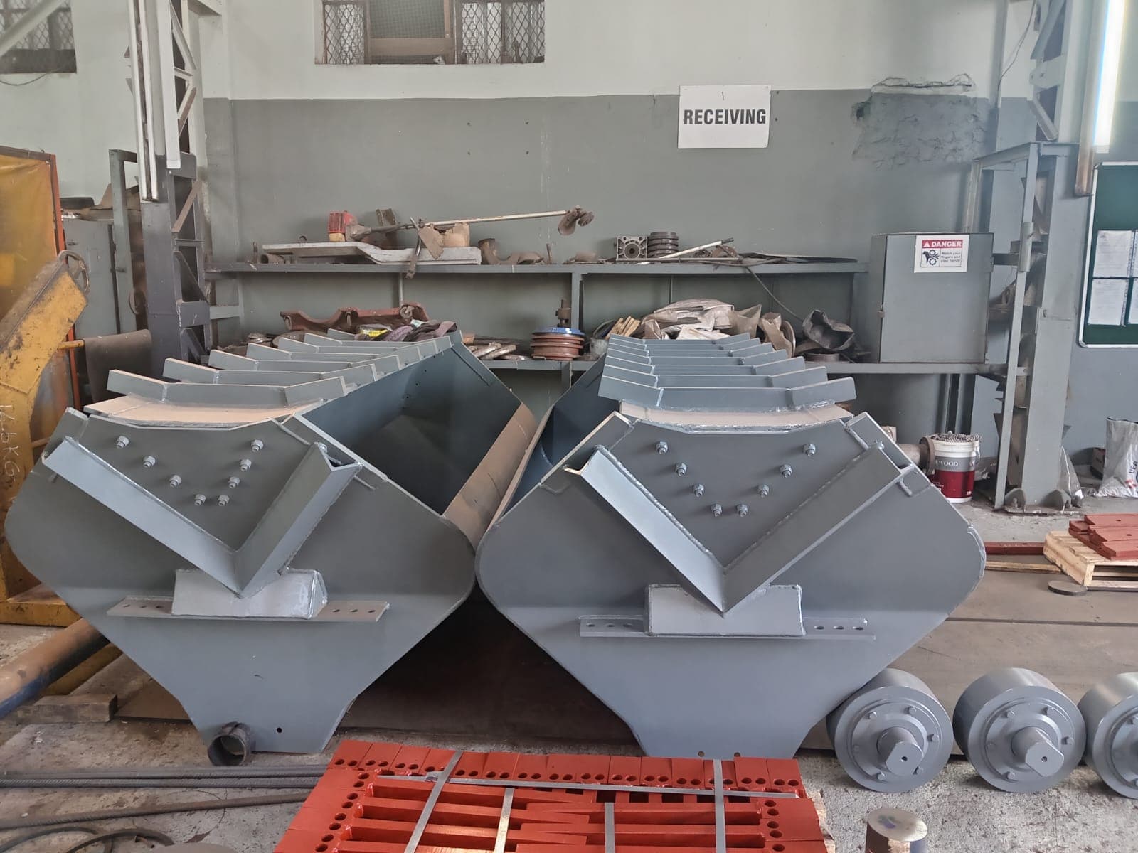 Reclaimer buckets fabricated by Deltarette Engineering Services