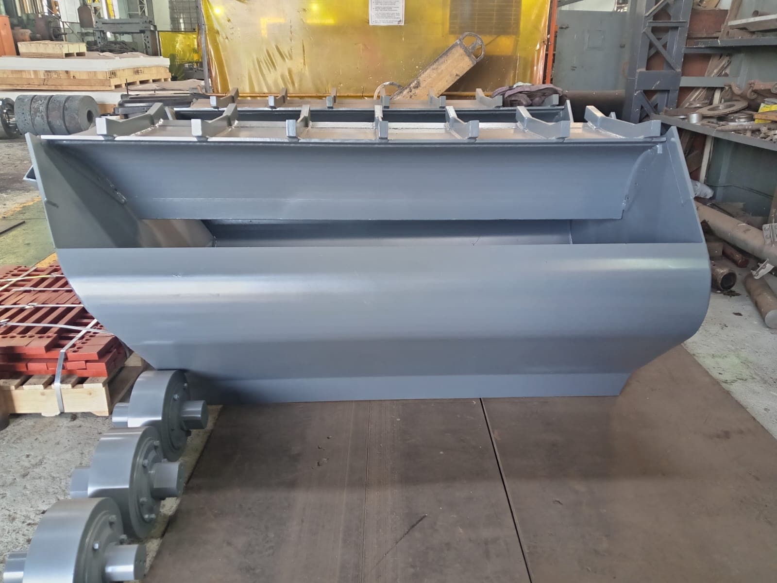 Fabricated reclaimer buckets at Deltarette Engineering Services